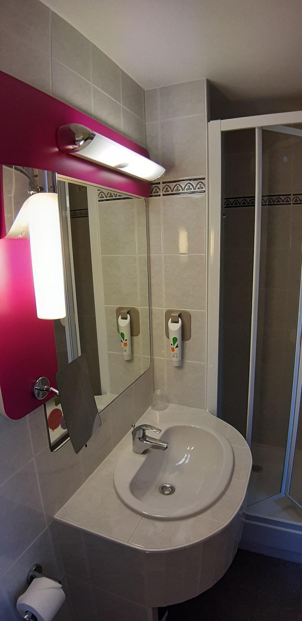 Ibis Styles Bourg En Bresse Hotel Buitenkant foto