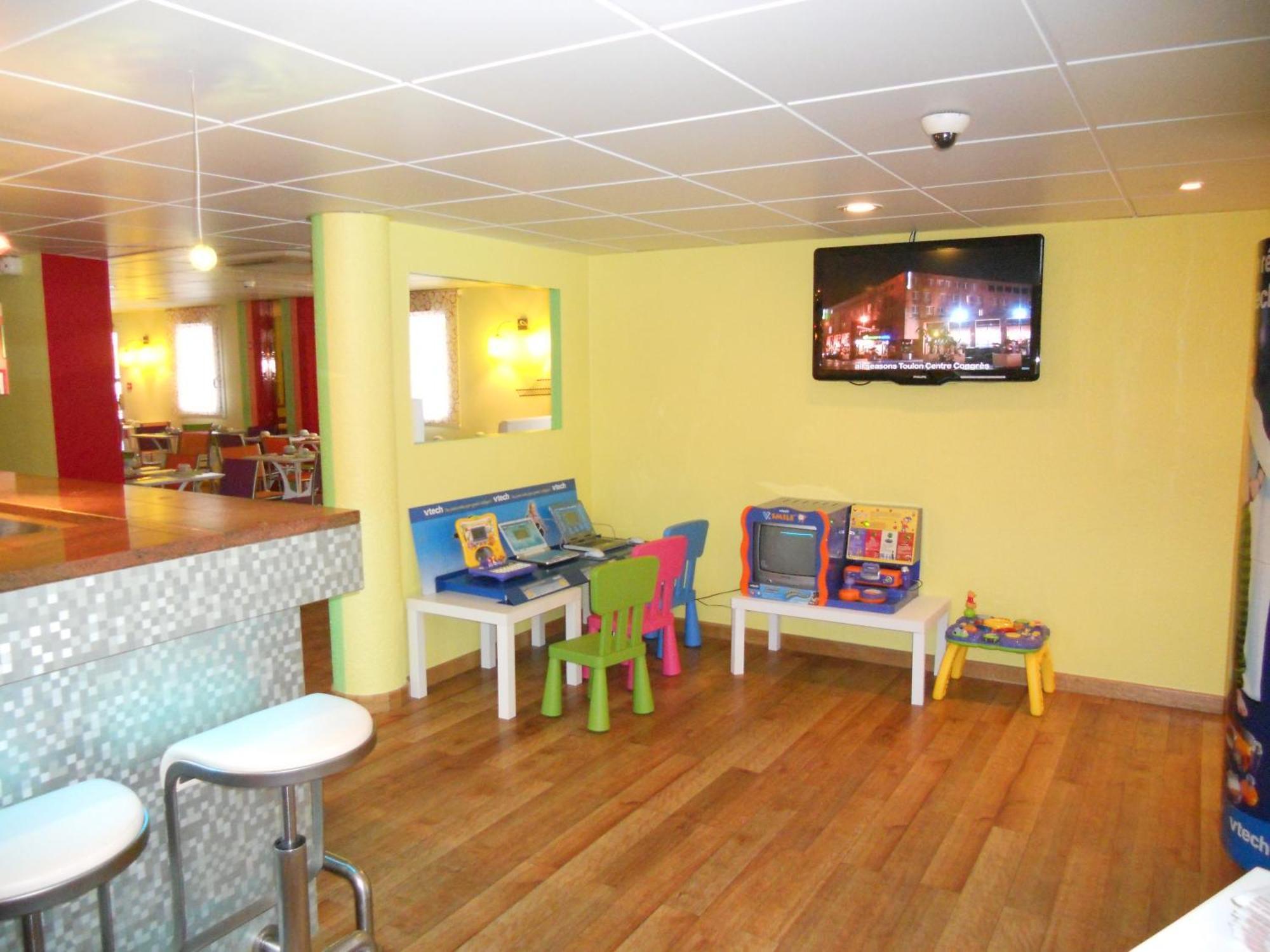 Ibis Styles Bourg En Bresse Hotel Buitenkant foto