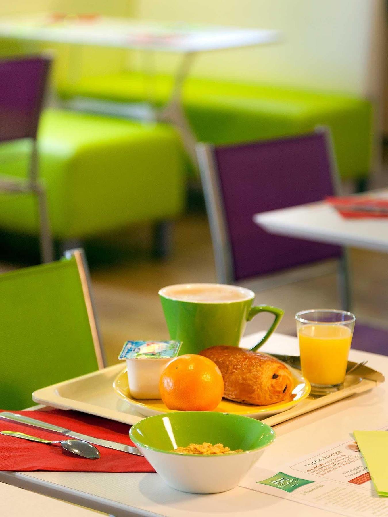 Ibis Styles Bourg En Bresse Hotel Buitenkant foto